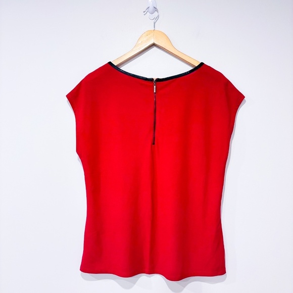 RW&CO Raspberry top with faux leather trim - Picture 2 of 7